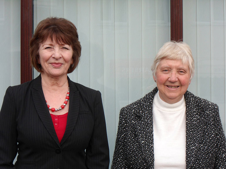 Verwood's Mayor Elect, Cllr Mrs Susan Shaw (left) with Cllr Mrs Lindsey Dedden