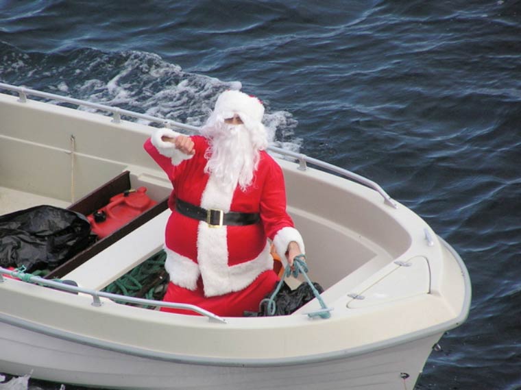Santa will be arriving in a festive flotilla at Poole Quay on 26 November at 11am