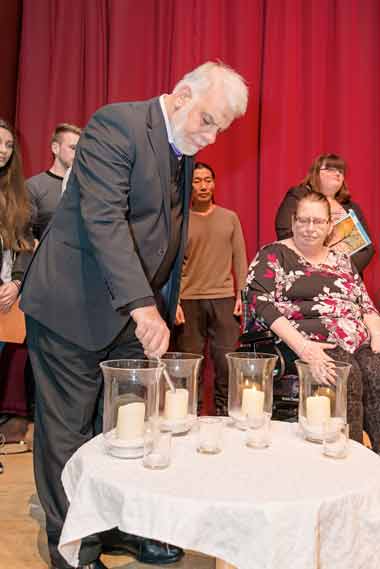 Lighting of candles: Holocaust Memorial Day