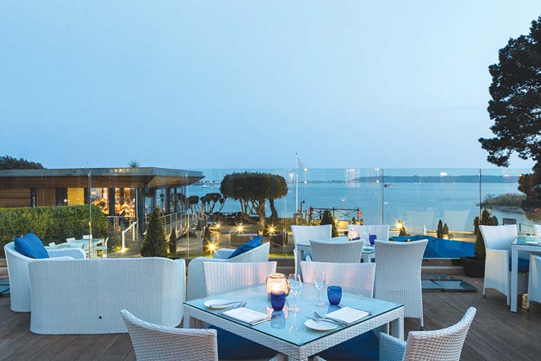 Restaurant review of Upper Deck at the Harbour Hotel in Christchurch