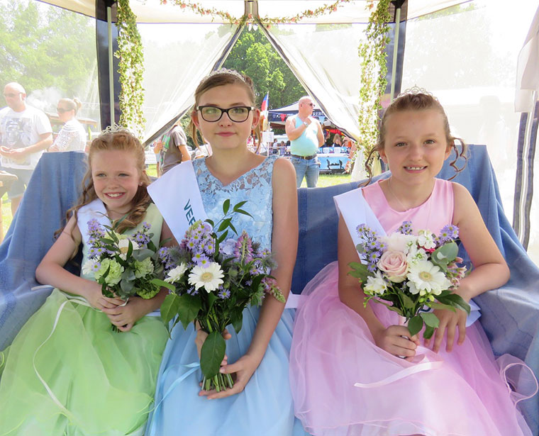 Verwood Carnival Queen and Princesses