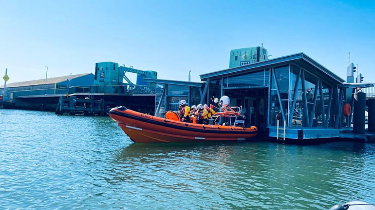 Poole lifeboat has a busy two-and-a-half hours