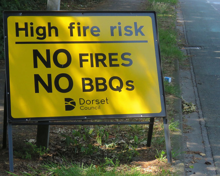 No-BBQs-sign