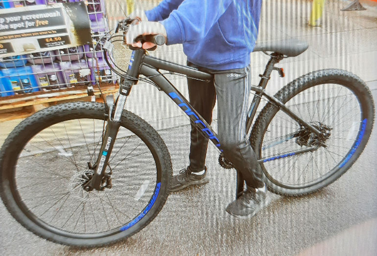 Have you seen this stolen Carrera Hellcat mountain bike or seen it offered it for sale?
