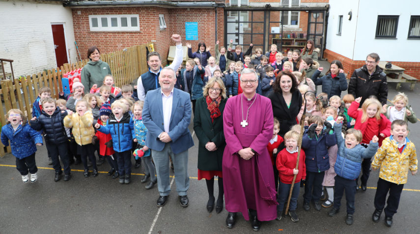 (l-r) Mike Wheeler, headteacher, Martyn Underhill, vice chair of the Academy Committee, Liz West, CEO of Wimborne Academy Trust, Bishop of Salisbury Stephen Lake, Zoe King, chair of the Academy Committee with pupils