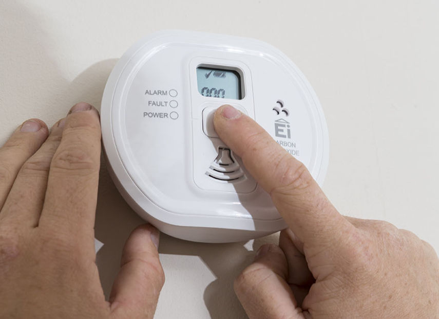 Testing carbon monoxide alarm